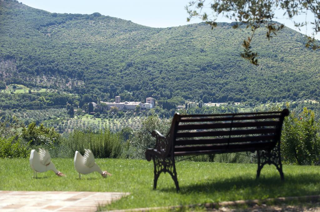 Chiusa Della Vasca Castelnuovo di Farfa Buitenkant foto